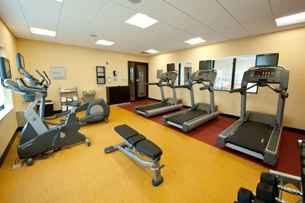 Courtyard By Marriott Highway 401 Kingston