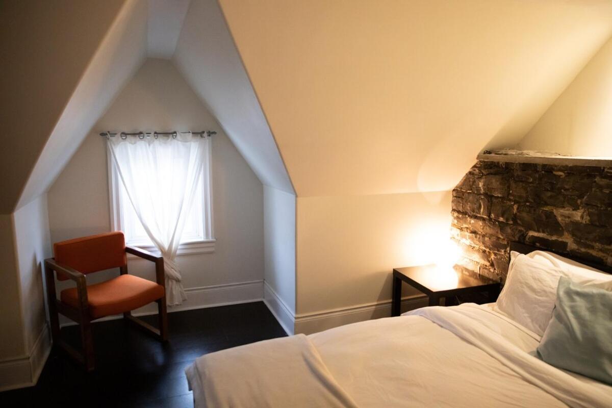 Kingstonstays Spacious Historic Downtown Stableman's House Loft