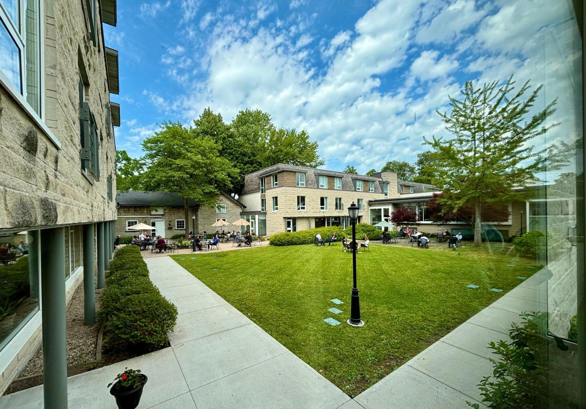 Donald Gordon And Conference Centre Hotel