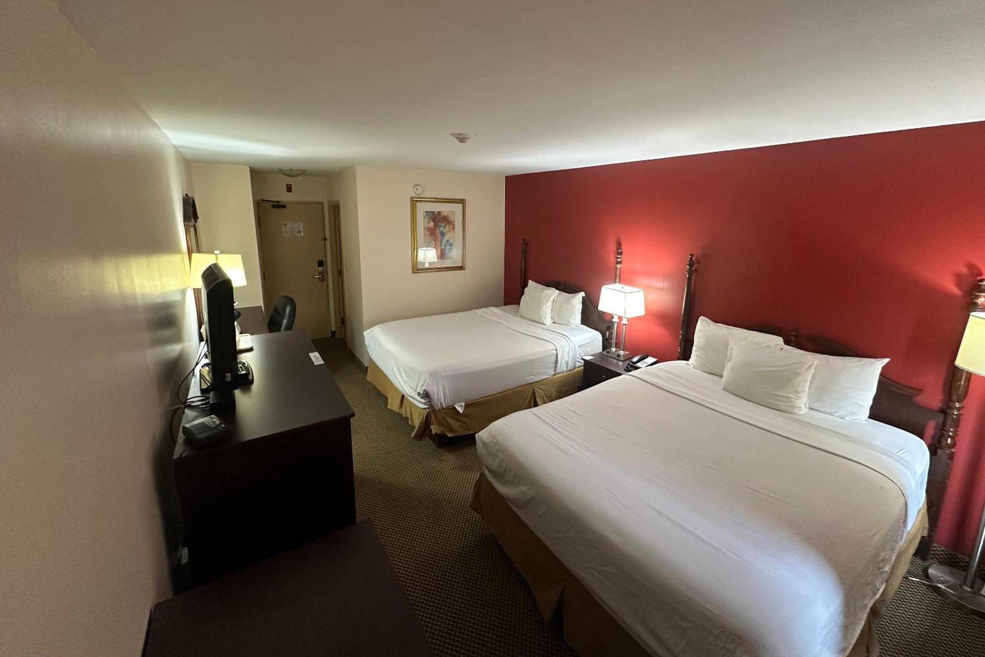 Lodge Econo Centre