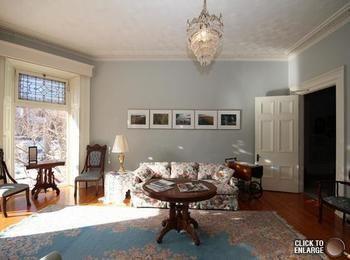 Inn Rosemount Kingston