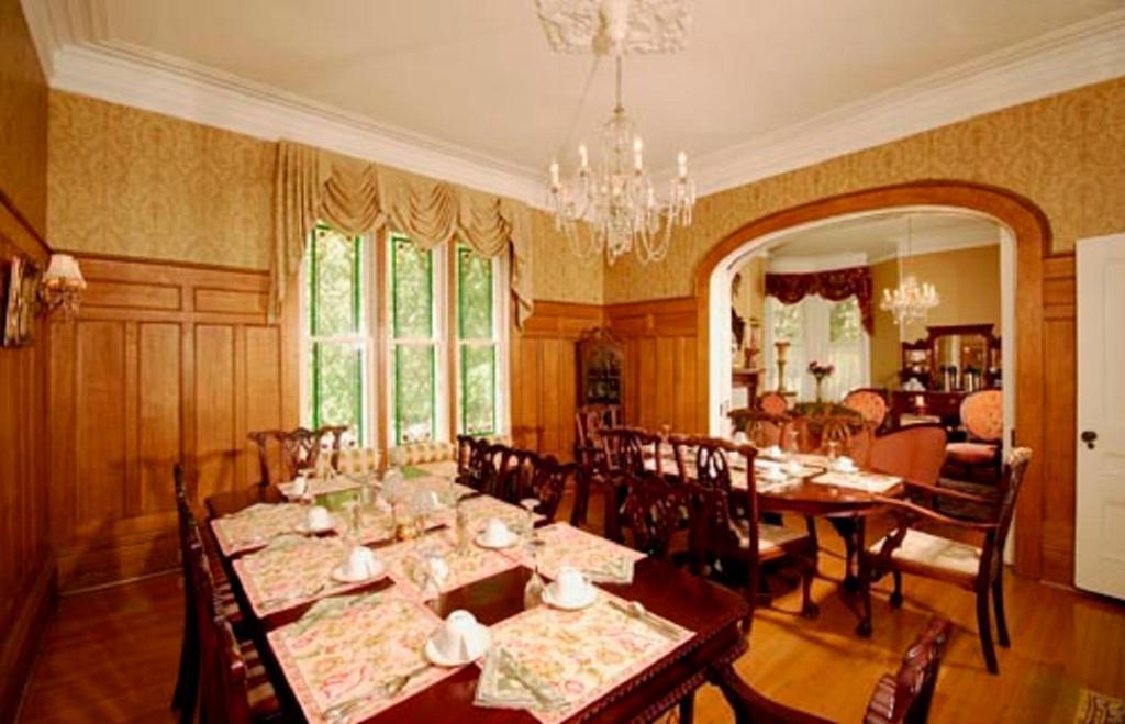 Bed & Breakfast The Secret Garden 4*