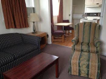 Countryside Motel 2*