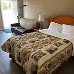 Seven Oakes Motel