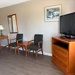 Seven Oakes Motel