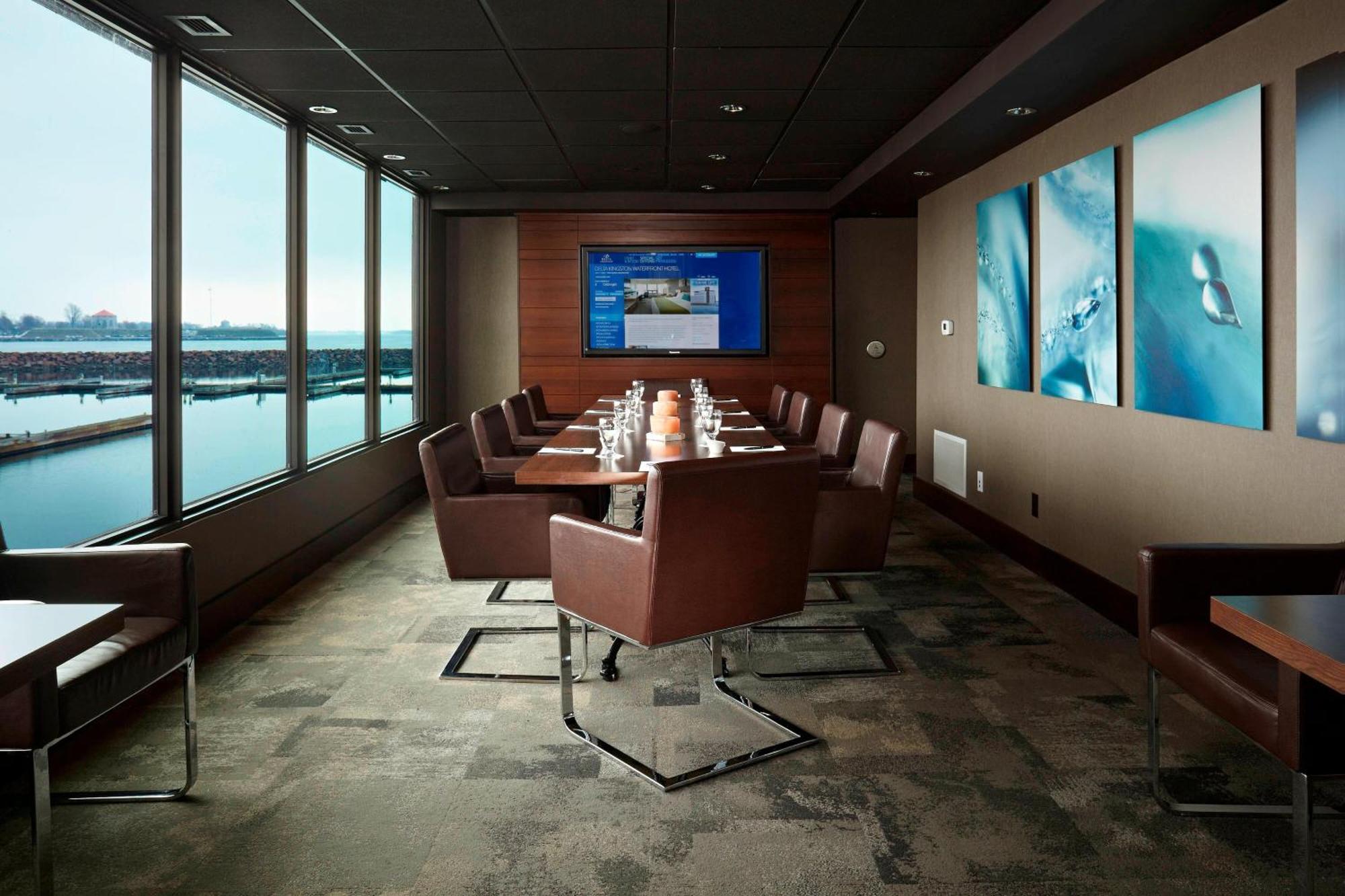Hotel Delta By Marriott Waterfront 4*