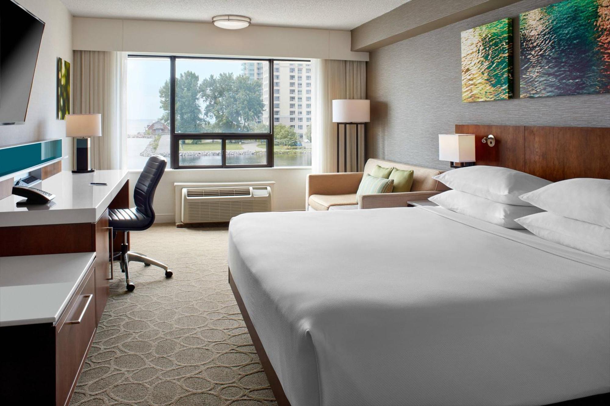 Delta By Marriott Waterfront Hotel Kingston
