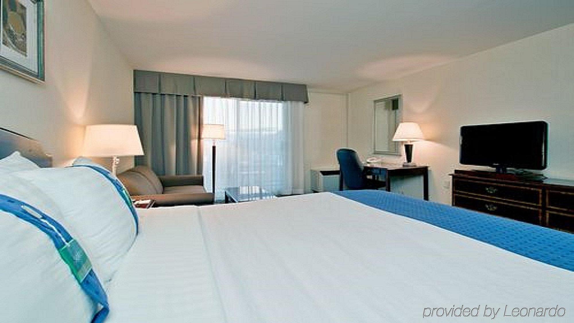 Delta By Marriott Waterfront Kingston