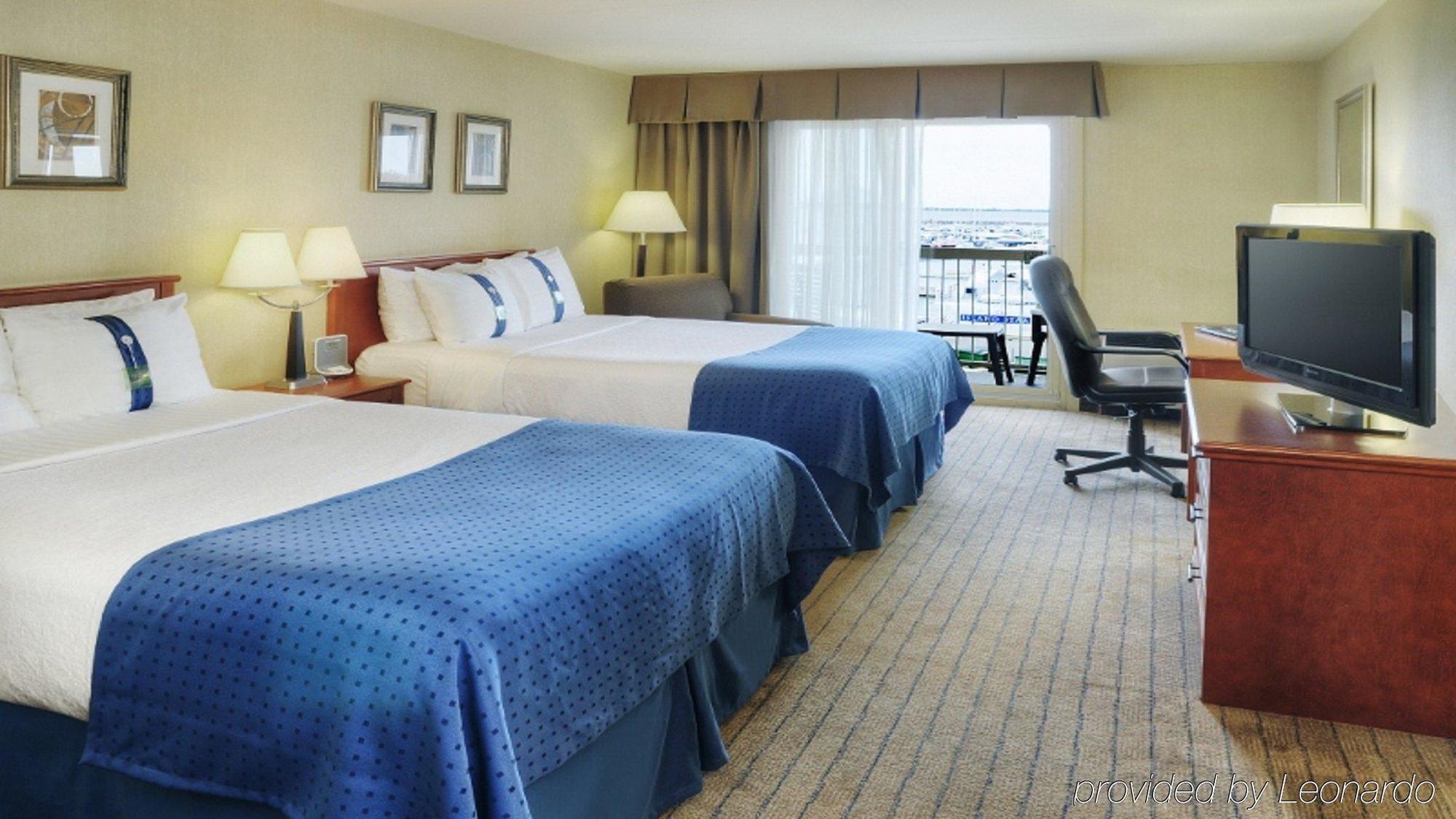 Hotel Delta By Marriott Waterfront