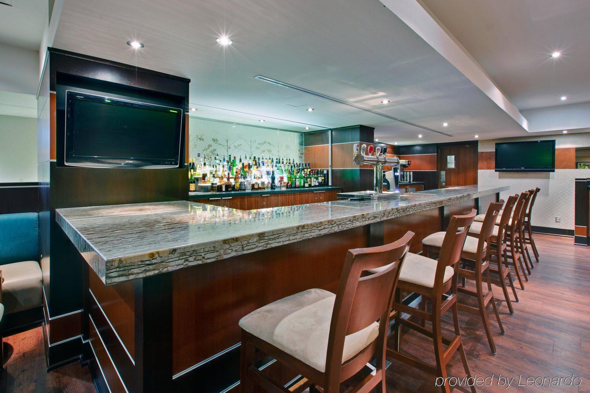 Delta By Marriott Waterfront
